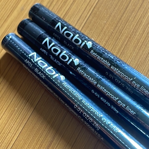 Nabi Other - NABI kit x3 retractable waterproof eye liner